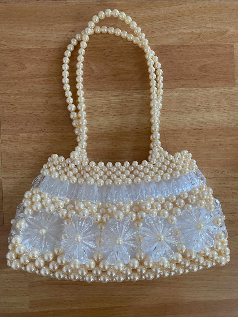 Pearl-Embellished Cream Shoulder Bag with Floral Accents
